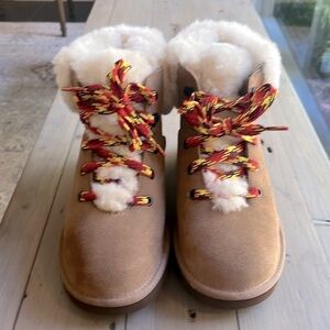 New. UGG Classic Mini Alpine Lace Up Boots in Chestnut Brown size 6